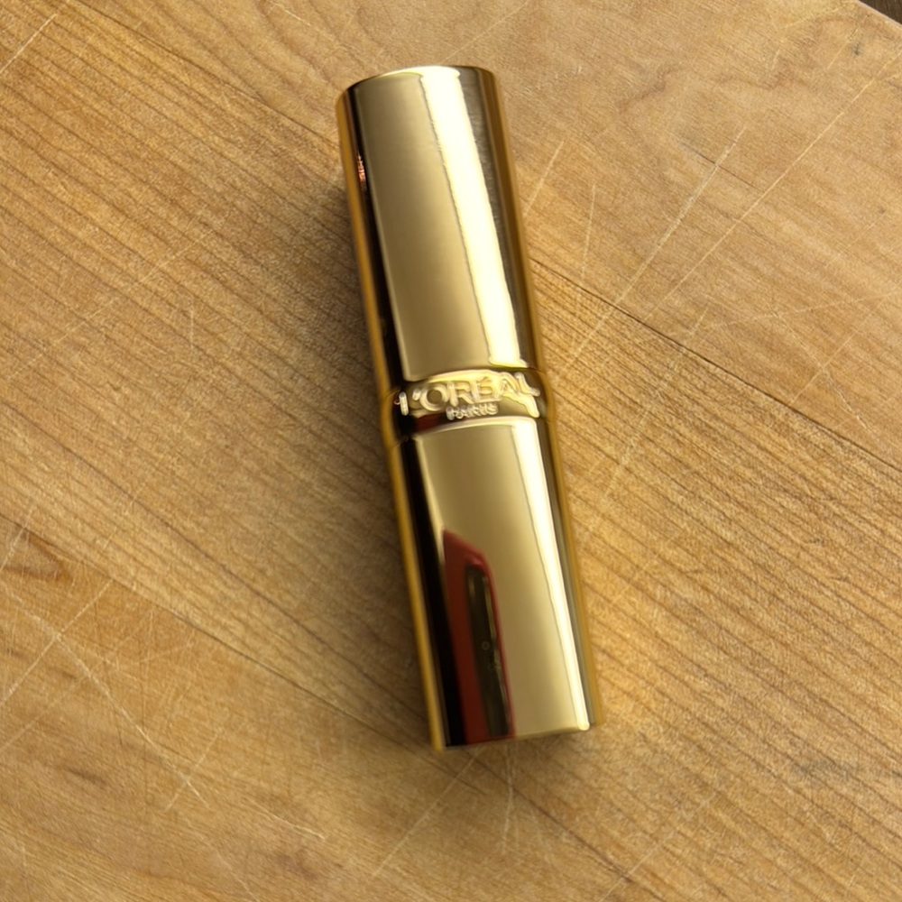 L'Oreal The Reds Collection Lipstick